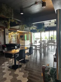 The Greenhive Hotel - Restaurant