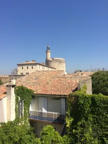 Hôtel Saint Louis Aigues-Mortes - Vue de la chambre