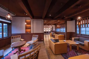 IZUTSURO - Salón en el vestíbulo
