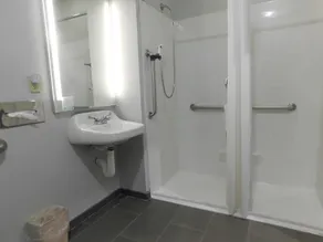 Microtel Inn & Suites by Wyndham Wheeling at The Highlands - Salle de bain