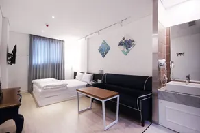 INSOMNIA Hotel - Room