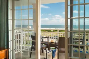 La Mer Beachfront Resort - Vue de la chambre