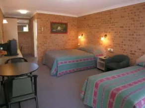 Aberdeen Motel - Room
