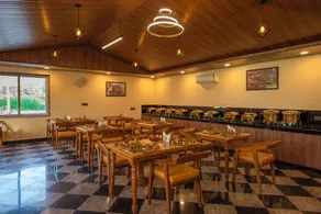 Aashiyana Luxury Cottages - Restaurant