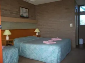 Town Centre Motor Inn - Room