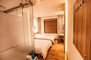 Qufu International Youth Hostel - Værelse