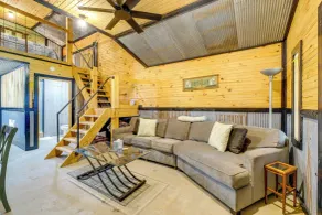 Wren's Nest Cabin: Missouri Ozarks Getaway! - Innvendig