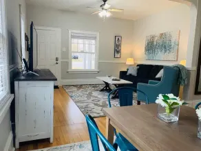 Stunning Bungalow next to UNC - Free Bikes! - Zimmer