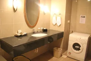 Himawari Hotel Apartments - Room