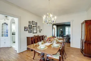 Historic Home Overlooking Central Riverside Park! - Interiør