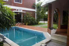 BRICK CASTLE - Pool