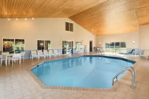 Country Inn & Suites by Radisson, Chippewa Falls, WI - Piscine