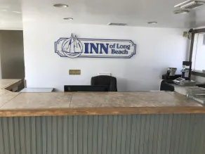 Inn Of Long Beach - Hall