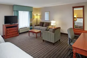 Hampton Inn & Suites by Hilton Toronto Airport - Chambre
