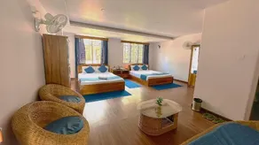 HOTEL ARMS - Room