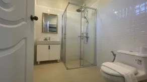 Vermont Khao Yai Resort - Bathroom