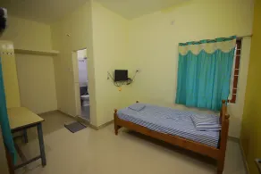 Nalli Plaza - Room