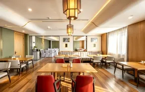 Beijing Hongqiqu Jinglong Hotel (Beijing South Station Branch) - Restaurant