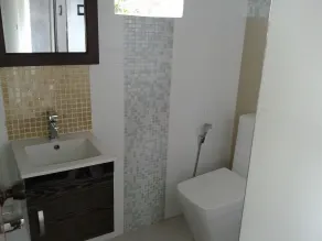 IQuest Colombo - Badeværelse