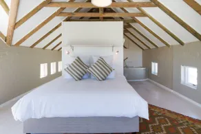 Fin Whale Beach House - Rum