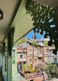 Art's Hotel Tbilisi - Ausblick vom Zimmer