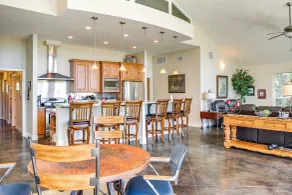 Franklin Home w/ Water Views: Outdoor Dining Area! - Innvendig