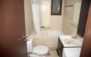 Plum Tree apartment with panoramic views - Salle de bain