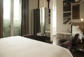 Hotel B - Room