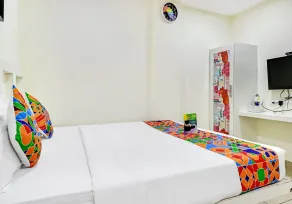 FabHotel Colors Service Apartment - Værelse