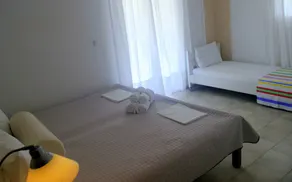 GIOTA ROOMS - Rum