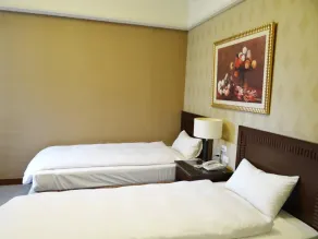 Wuzhou Hotel - Room