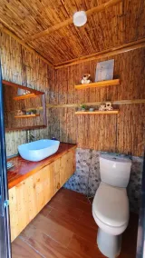 The Farm Shack by SMS Hospitality - Bathroom