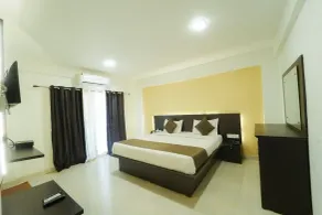 Hotel Raaya Regency - Camera