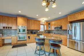 Game Room & Deck: Family Home in Chicago Area! - Interiör