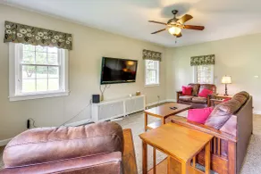 Golf Course On-site: Spacious Hollidaysburg Home! - Interior
