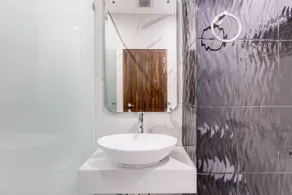 Townhouse OAK Near The Park Mall Semarang Formerly Semarang Boutique Hotel - Bathroom