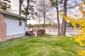 Waterfront Gladwin Vacation Rental w/ Lake View! - Interiør