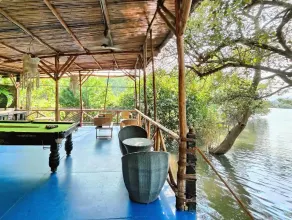 Tranquill Riverside Luxury Cottages - Restaurant