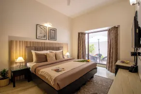 BedChambers Serviced Apartments, Sector 40 - Camera