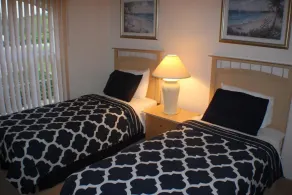 Luxury 4BR Pool Home with Jacuzzi- Inverness - Værelse