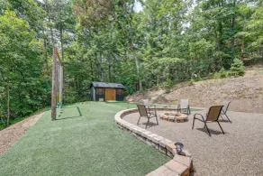 Swings, Fire Pit + Views: Shirleysburg Cabin! - Interiør
