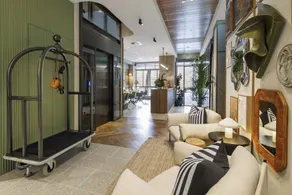 202 Elizabeth - Lobby