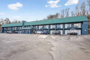 OYO Hotel Mt. Vernon KY - Renfro valley/I-75 - Estacionamento