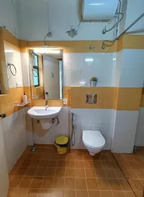 Sha Ri Loum Homestay - Bathroom