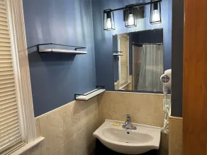 Newly Renovated 2 Bedroom House - Salle de bain
