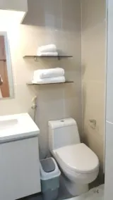 Twin Oaks Place West Tower - Bathroom
