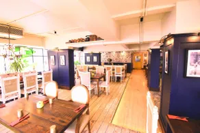 Kings International Juhu - Restaurant