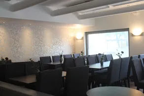 Millners Plaza - Restaurant
