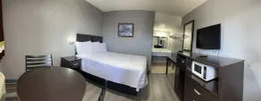 Americas Best Value Inn and Suites Groves - Værelse