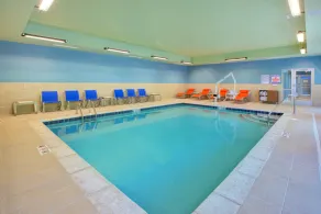 Holiday Inn Express & Suites New Castle by IHG - Pool